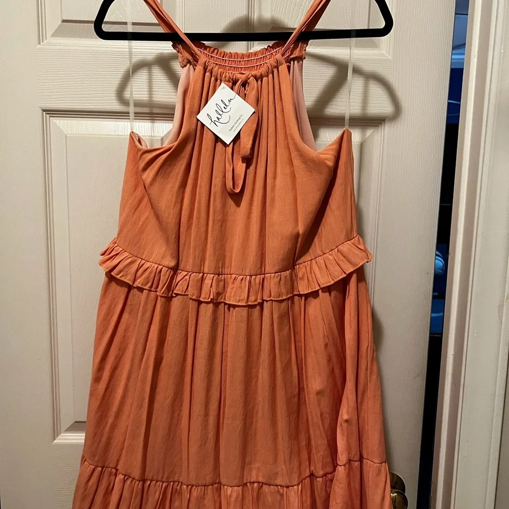 Dress - Picture 1 of 4